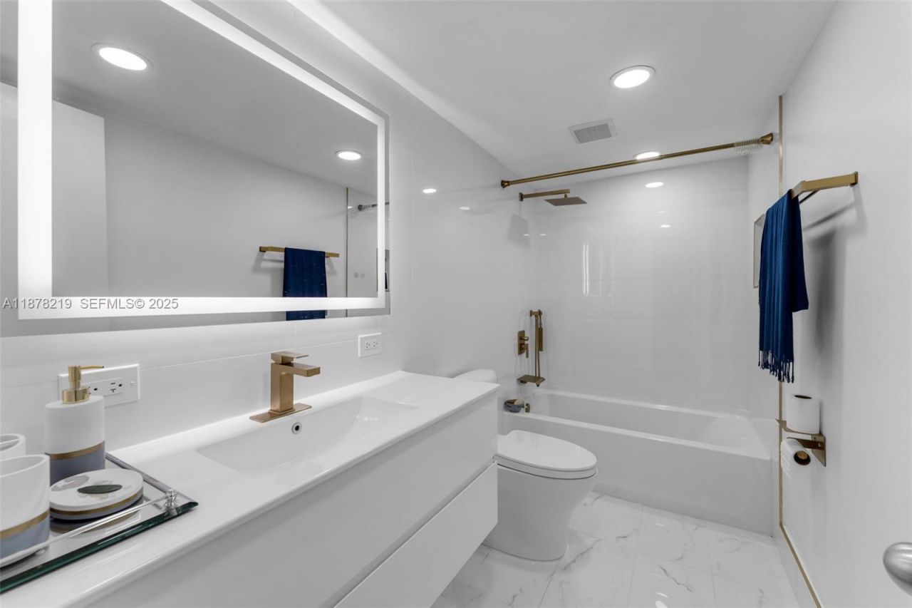 13951 Kendale Lakes Cir, Unit 307A, Miami, FL 33183 Photo