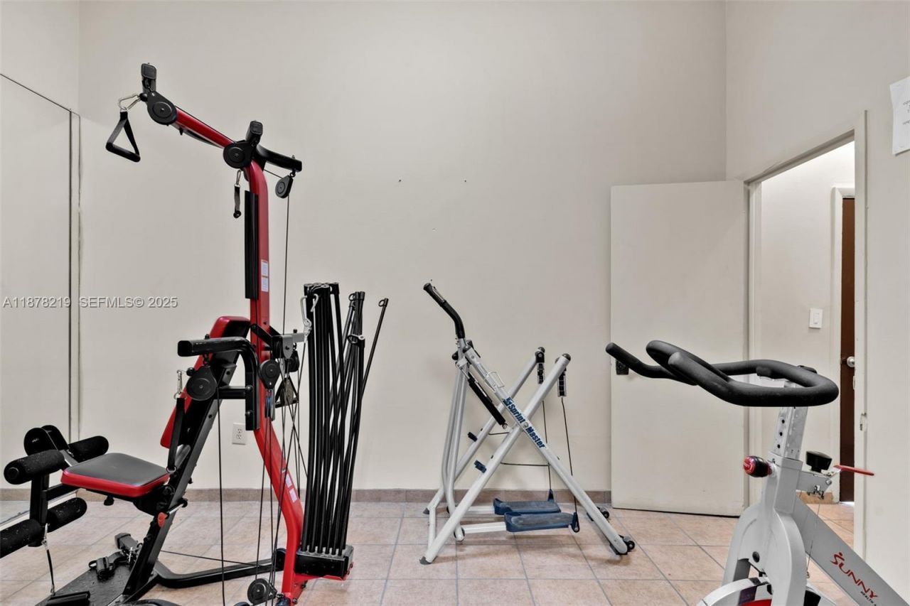 13951 Kendale Lakes Cir, Unit 307A, Miami, FL 33183 Photo