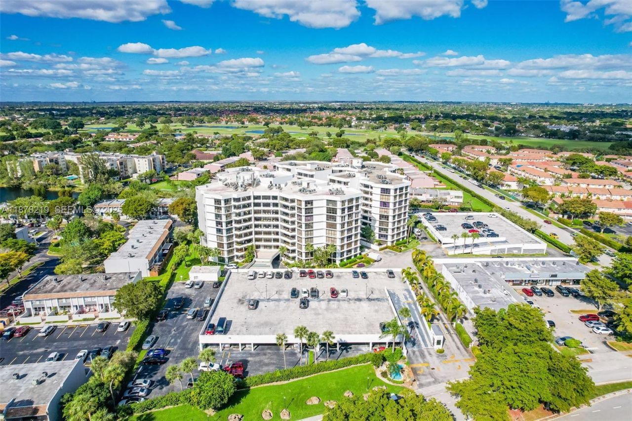 13951 Kendale Lakes Cir, Unit 307A, Miami, FL 33183 Photo