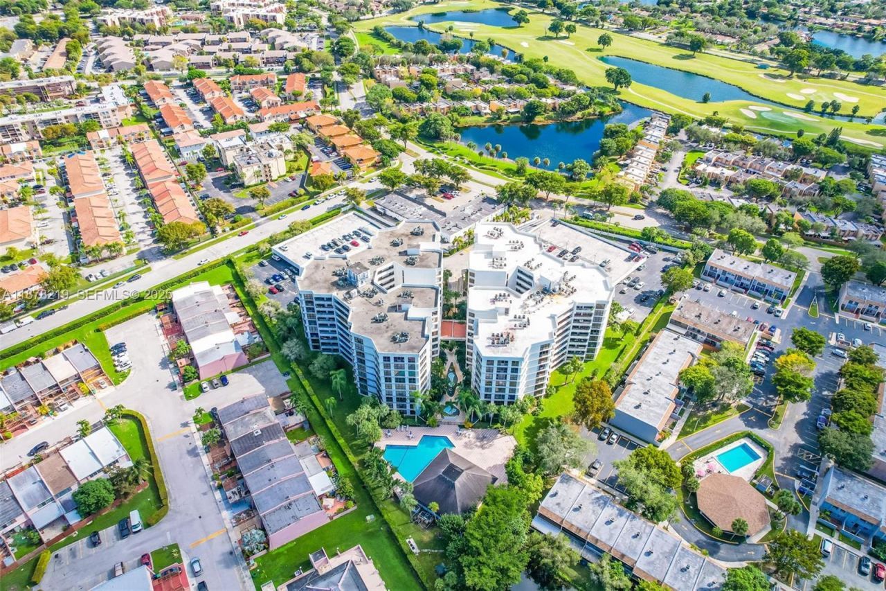 13951 Kendale Lakes Cir, Unit 307A, Miami, FL 33183 Photo