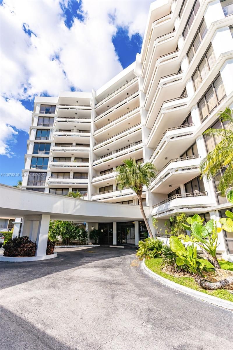 13951 Kendale Lakes Cir, Unit 307A, Miami, FL 33183 Photo