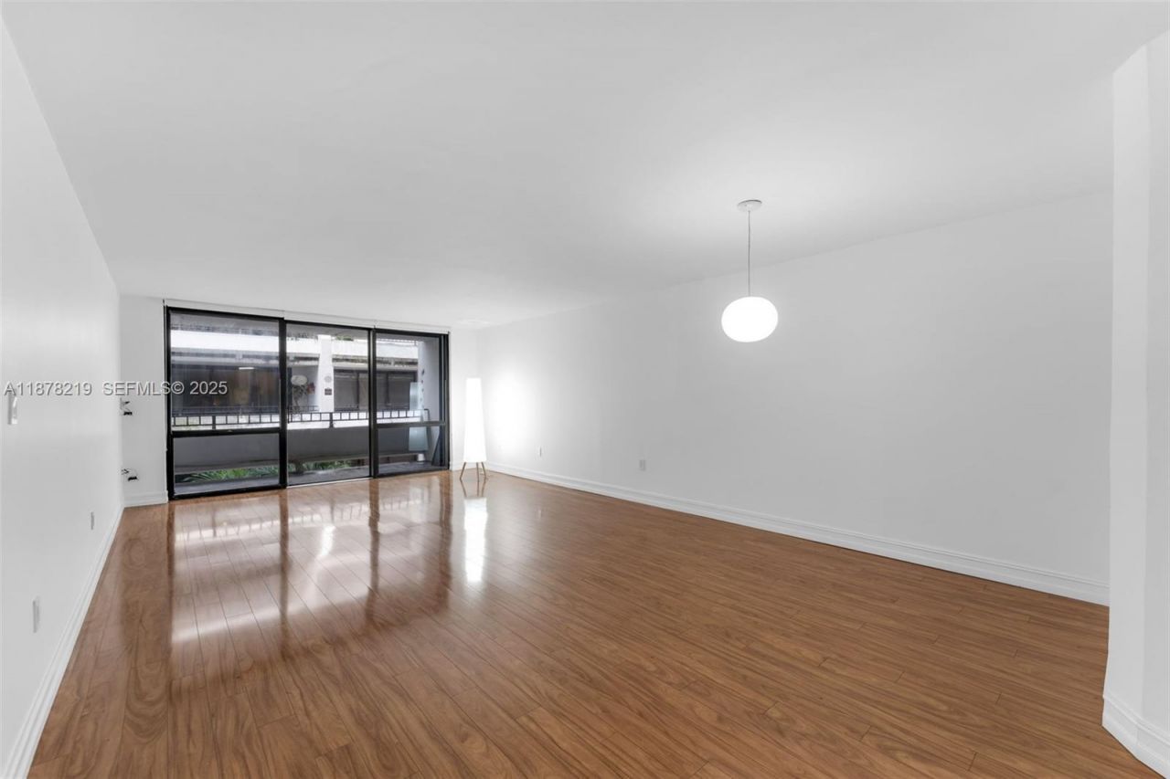 13951 Kendale Lakes Cir, Unit 307A, Miami, FL 33183 Photo