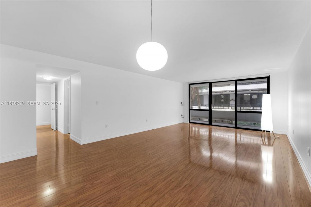 13951 Kendale Lakes Cir, Unit 307A, Miami, FL 33183 Photo