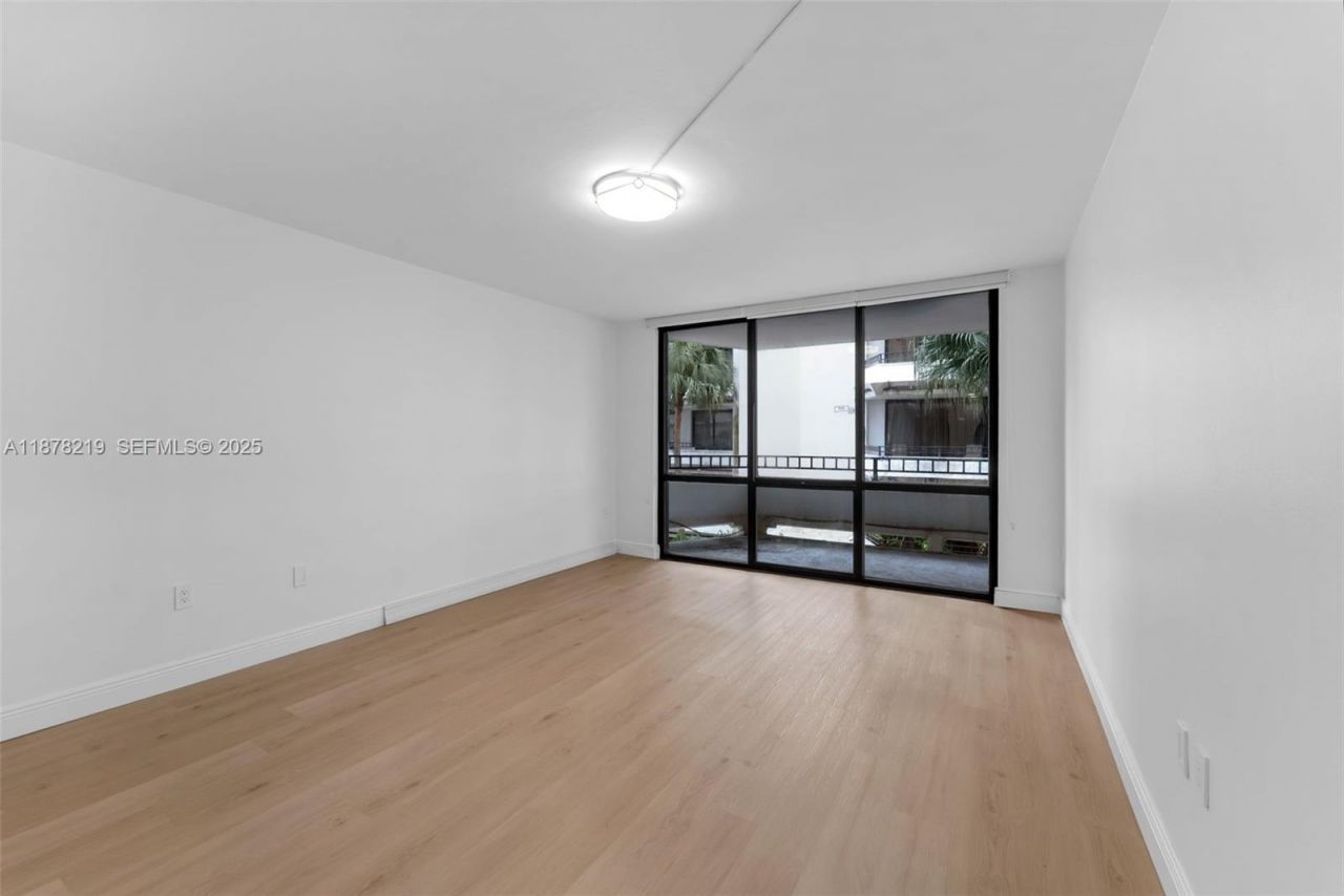 13951 Kendale Lakes Cir, Unit 307A, Miami, FL 33183 Photo