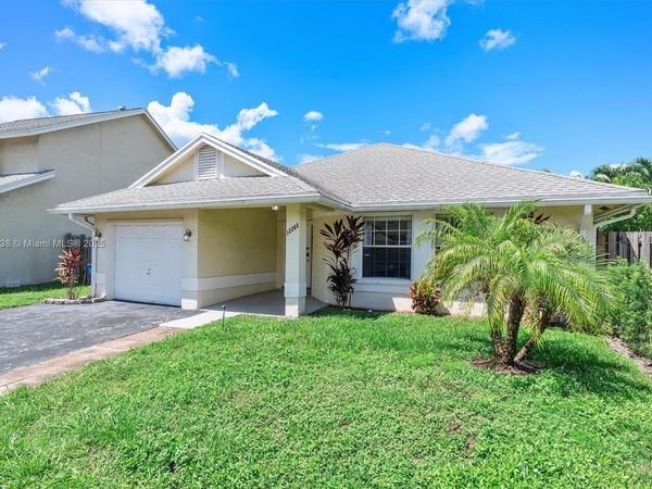 12265 NW 32nd Mnr, Sunrise, FL 33323