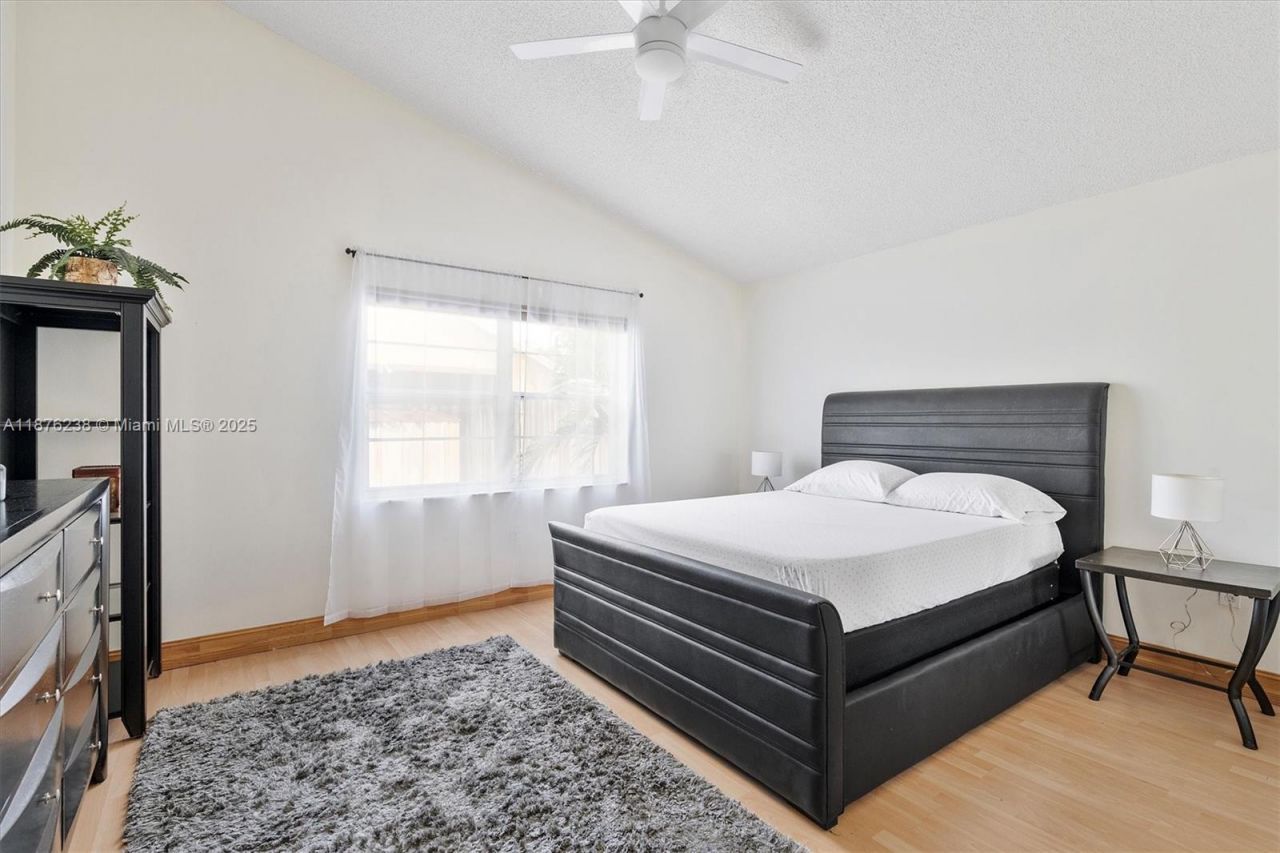 12265 NW 32nd Mnr, Sunrise, FL 33323 Photo