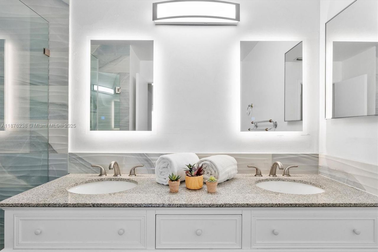 12265 NW 32nd Mnr, Sunrise, FL 33323 Photo