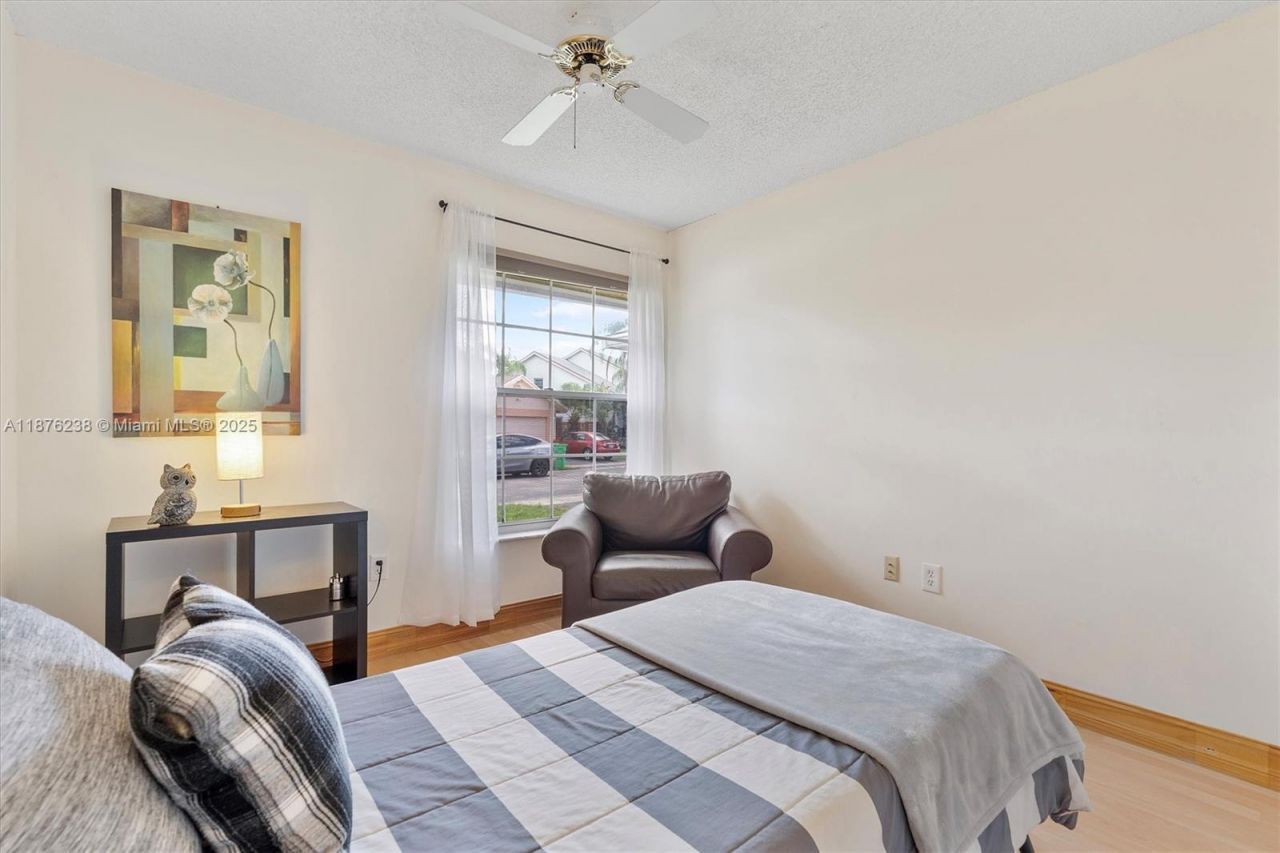 12265 NW 32nd Mnr, Sunrise, FL 33323 Photo