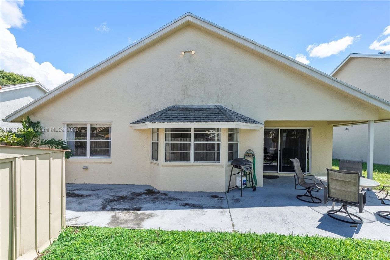 12265 NW 32nd Mnr, Sunrise, FL 33323 Photo