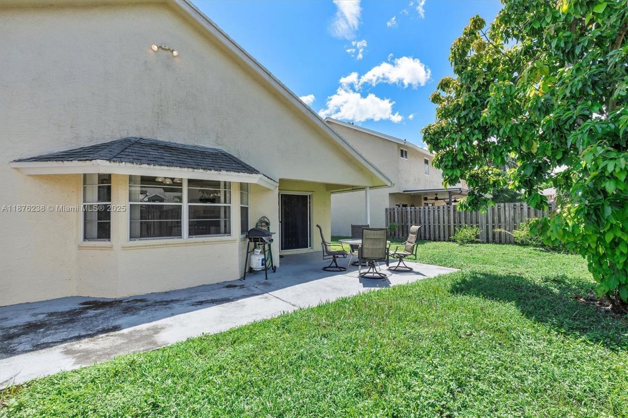 12265 NW 32nd Mnr, Sunrise, FL 33323 Photo