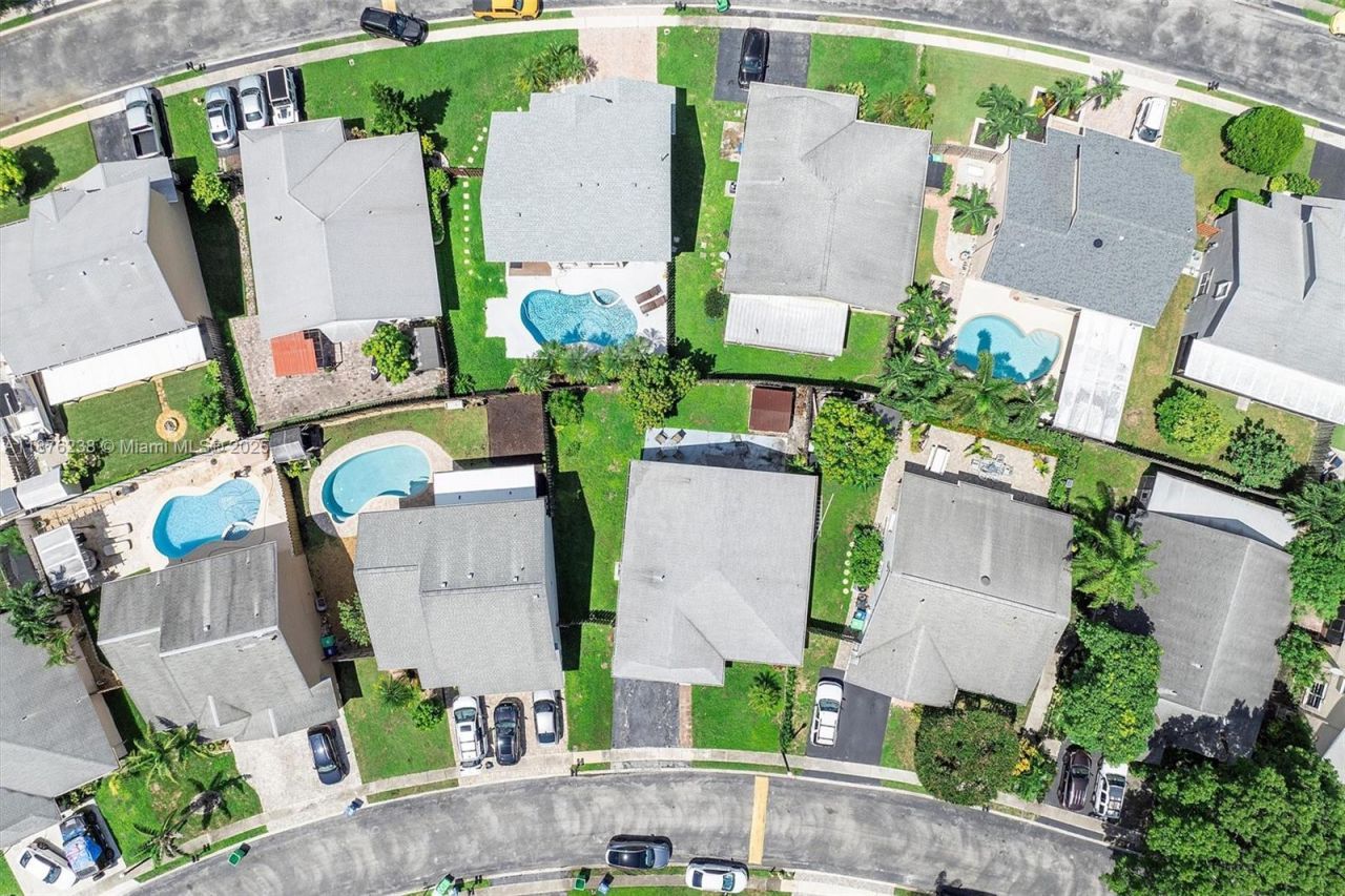 12265 NW 32nd Mnr, Sunrise, FL 33323 Photo