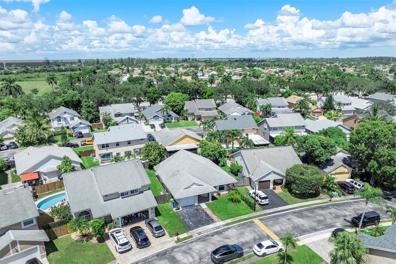 12265 NW 32nd Mnr, Sunrise, FL 33323 Photo