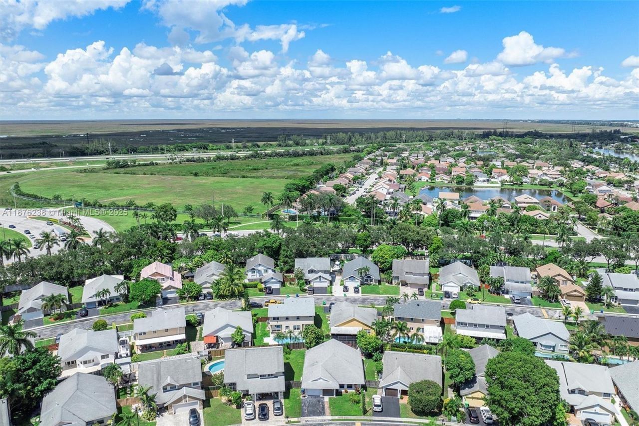12265 NW 32nd Mnr, Sunrise, FL 33323 Photo