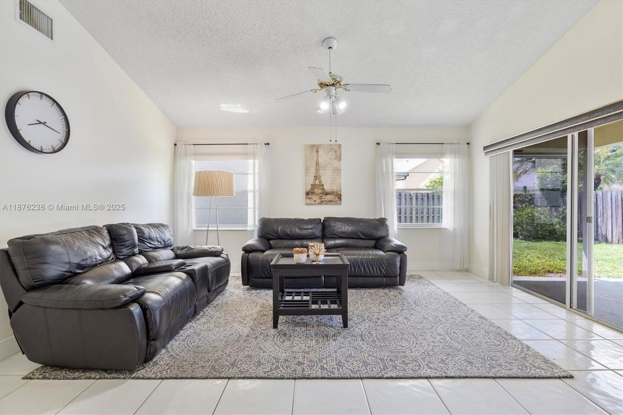 12265 NW 32nd Mnr, Sunrise, FL 33323 Photo