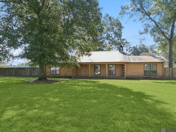 8830 James St, Denham Springs, LA 70726