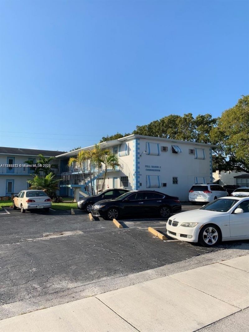 1850 Arthur St, Unit 2, Hollywood, FL 33020 Photo