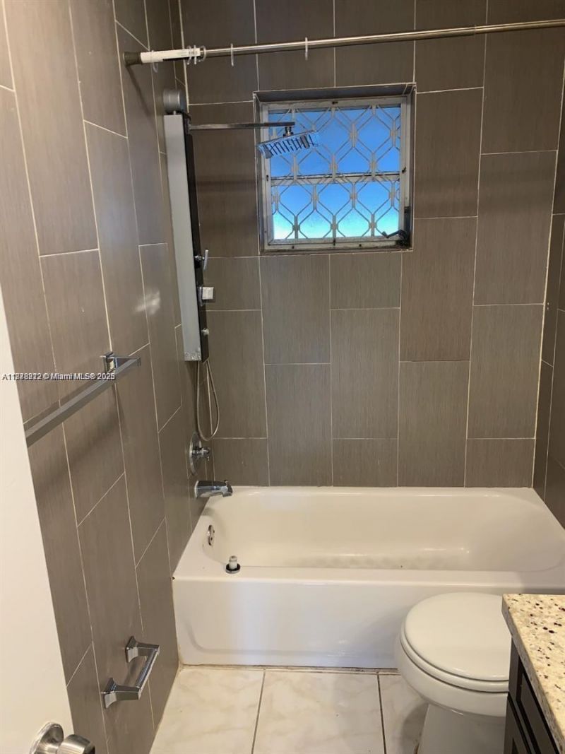 1850 Arthur St, Unit 2, Hollywood, FL 33020 Photo