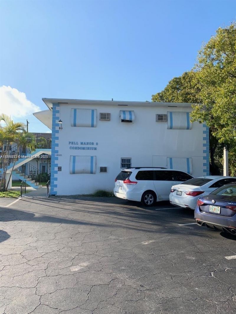 1850 Arthur St, Unit 2, Hollywood, FL 33020 Photo