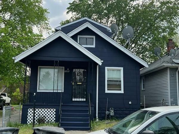 8377 Carbondale Street, Detroit, MI 48204