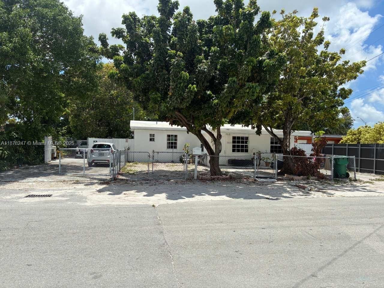 10325 NW 36th Ct, Miami, FL 33147 Photo