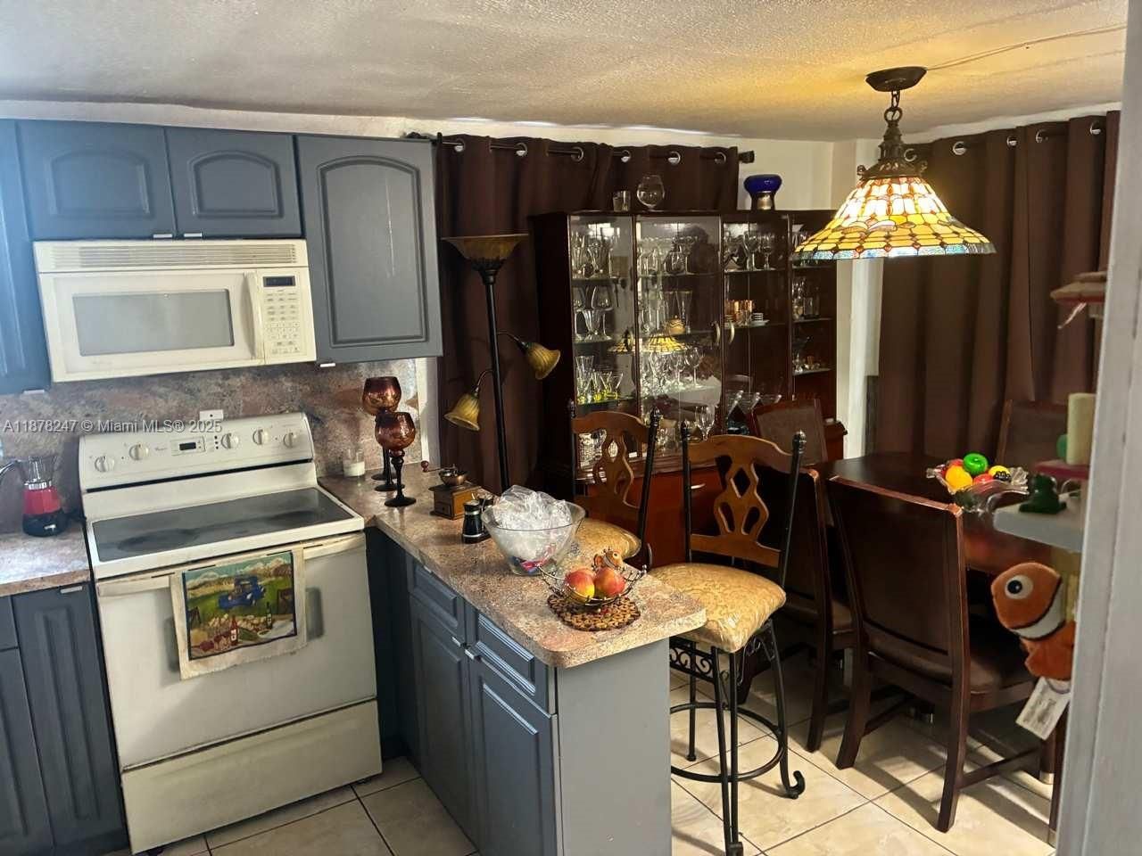 10325 NW 36th Ct, Miami, FL 33147 Photo