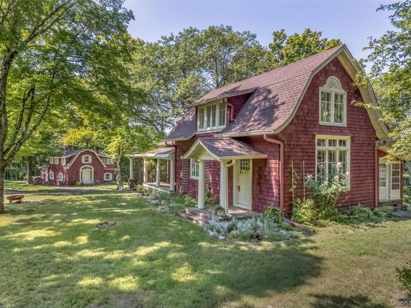 421-423 Hillside Road, Cragsmoor, NY 12420