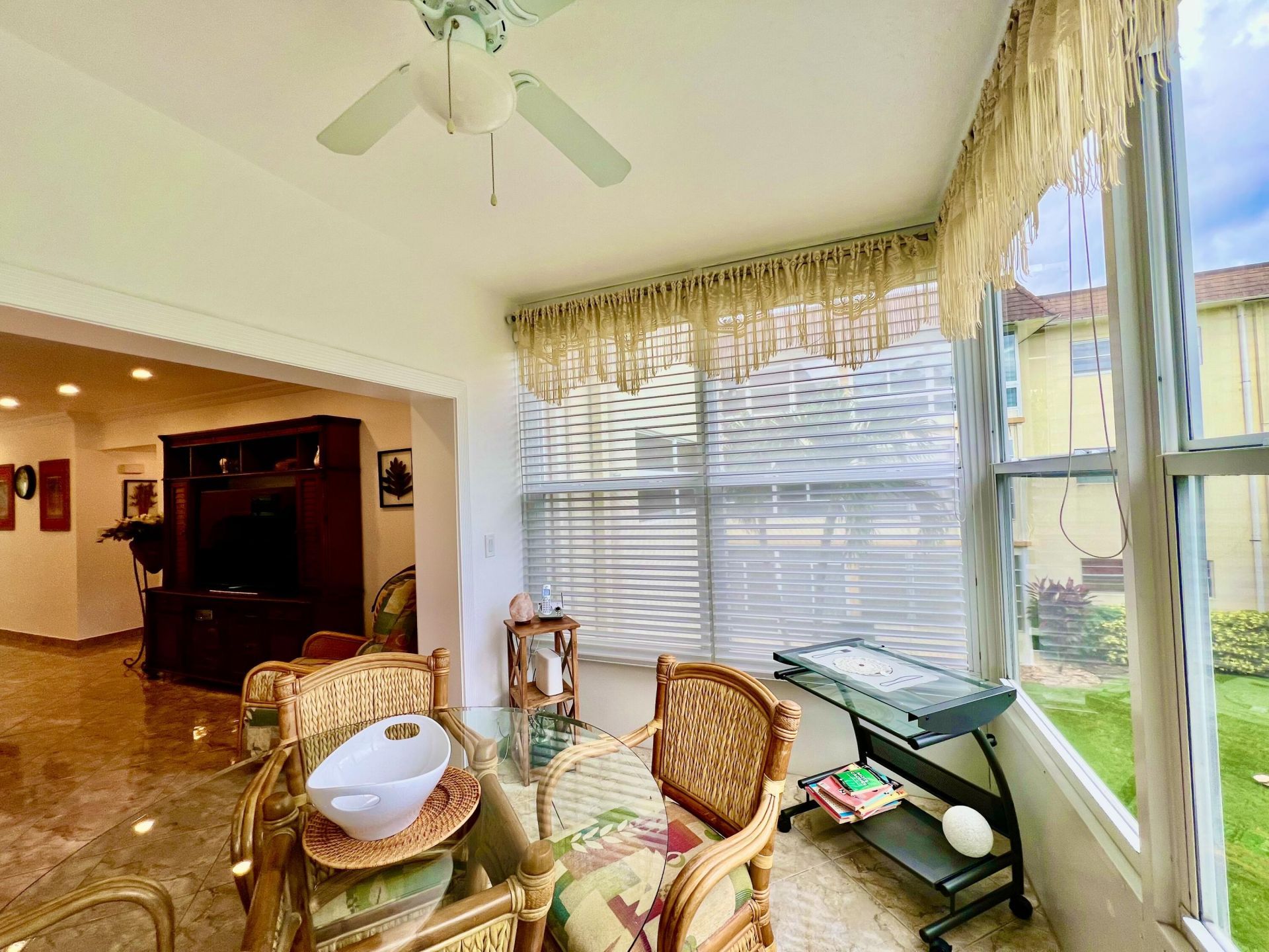 5141 W Oakland Park Boulevard, Unit 201, Lauderdale Lakes, FL 33313 Photo