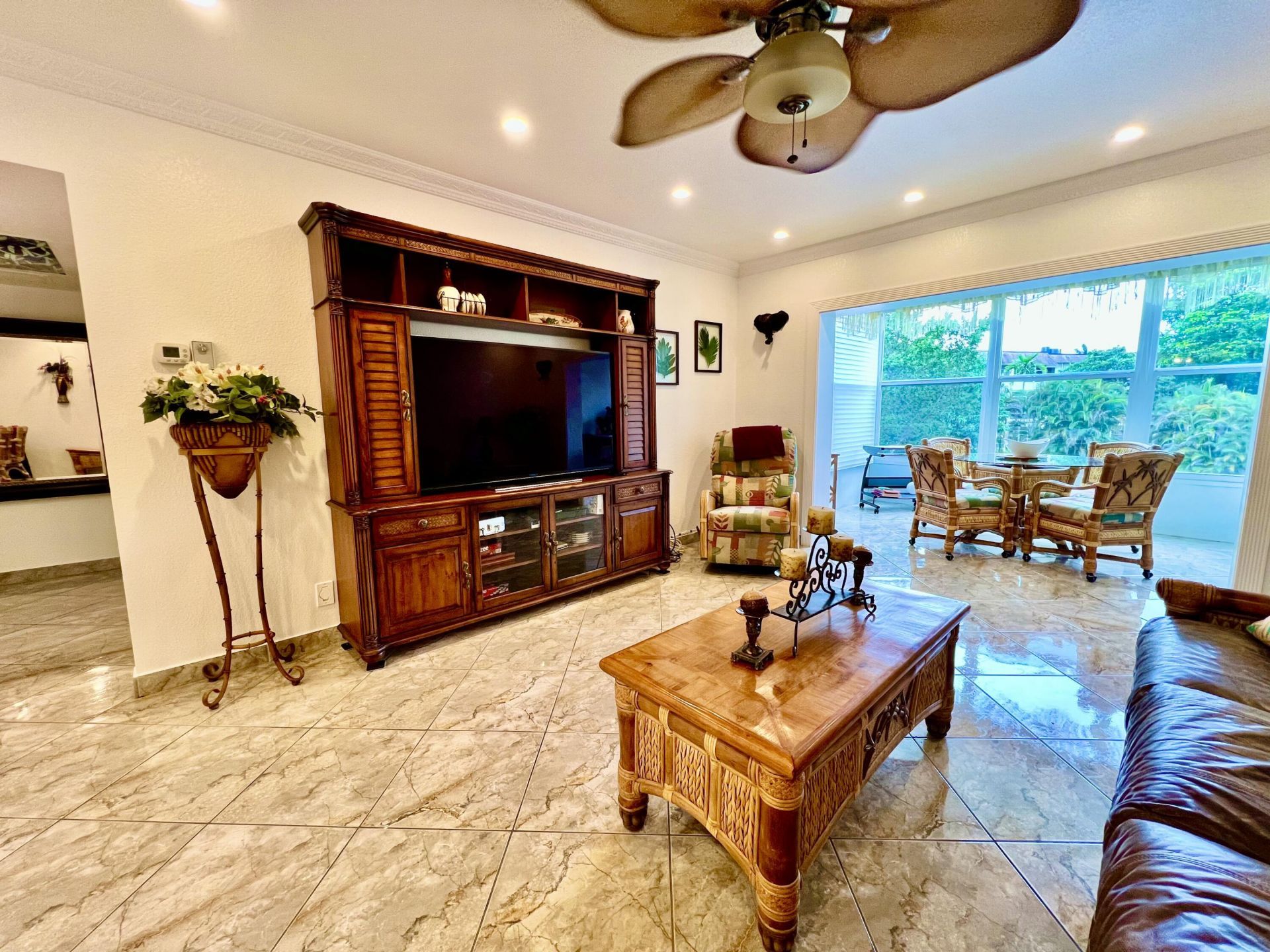 5141 W Oakland Park Boulevard, Unit 201, Lauderdale Lakes, FL 33313 Photo