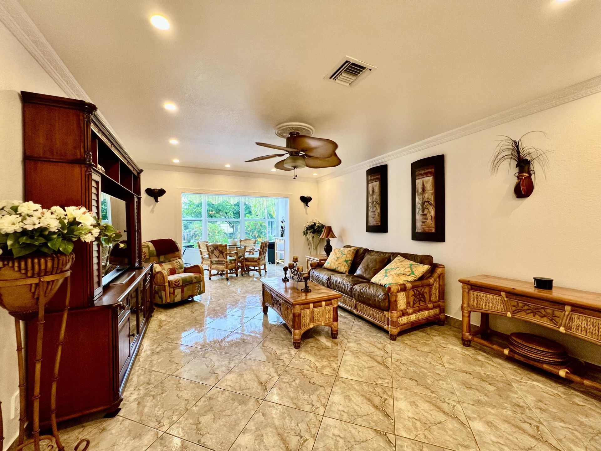 5141 W Oakland Park Boulevard, Unit 201, Lauderdale Lakes, FL 33313 Photo