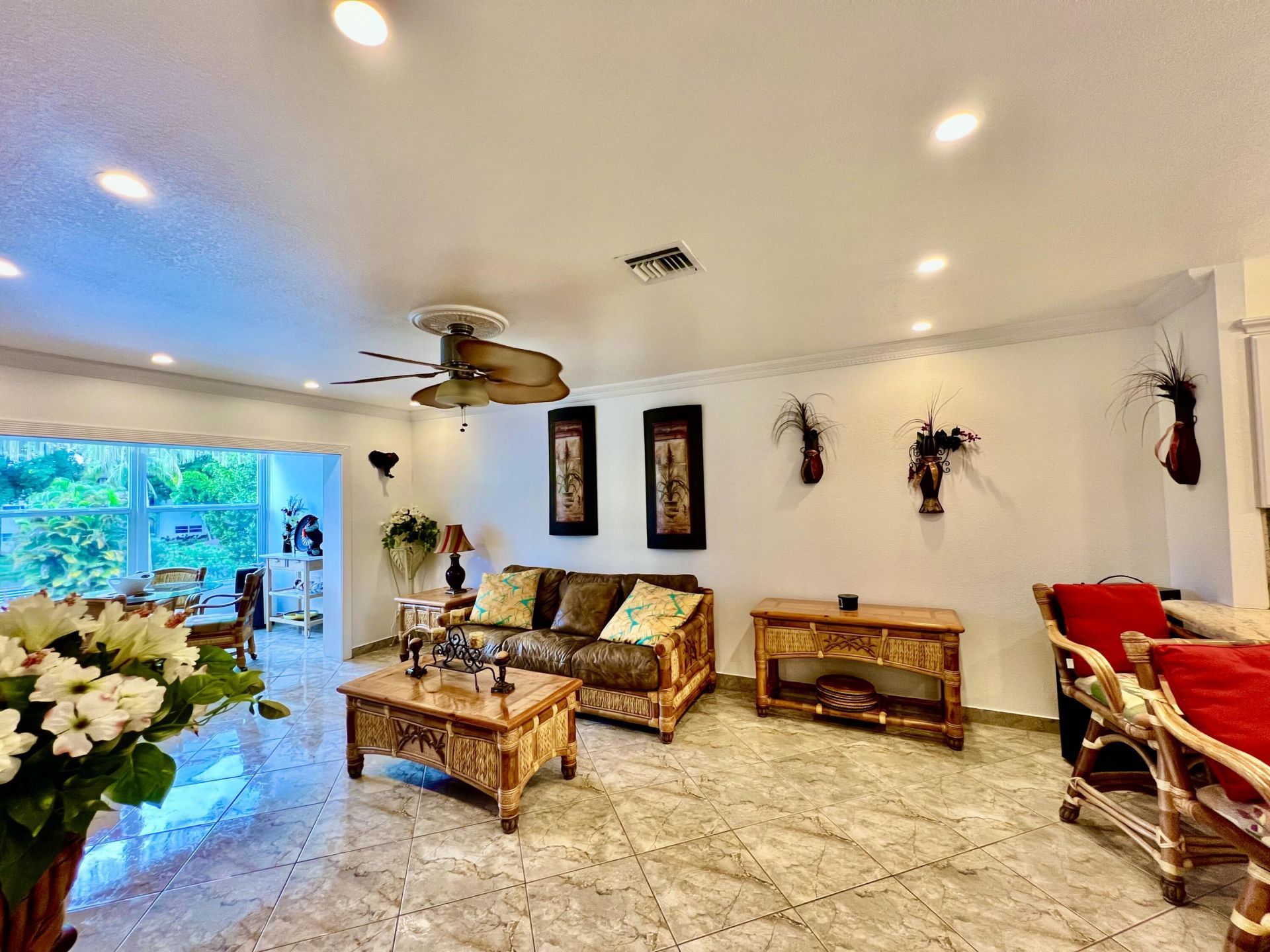 5141 W Oakland Park Boulevard, Unit 201, Lauderdale Lakes, FL 33313 Photo