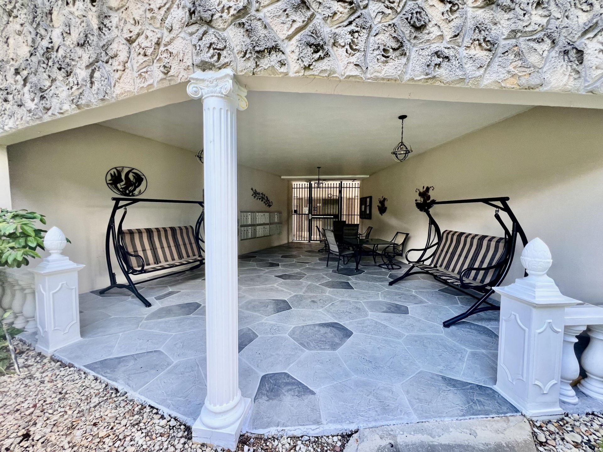 5141 W Oakland Park Boulevard, Unit 201, Lauderdale Lakes, FL 33313 Photo