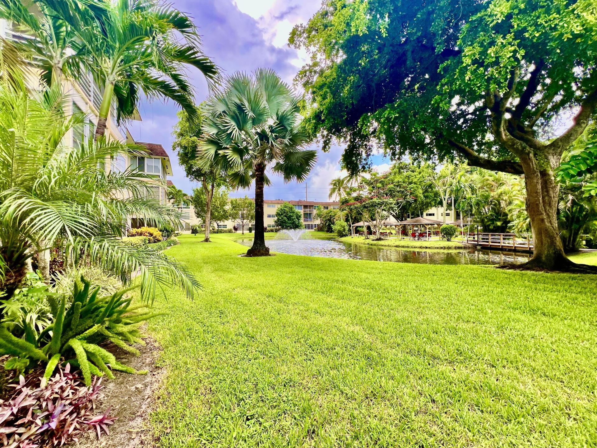 5141 W Oakland Park Boulevard, Unit 201, Lauderdale Lakes, FL 33313 Photo