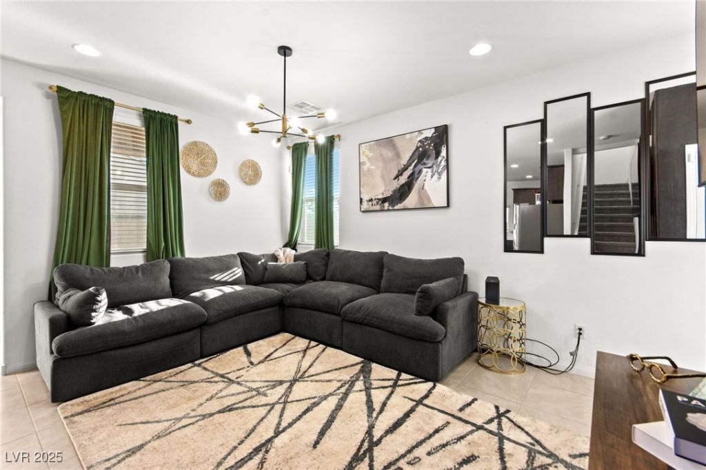 4057 Pioneer Ridge Court, Las Vegas, NV 89115