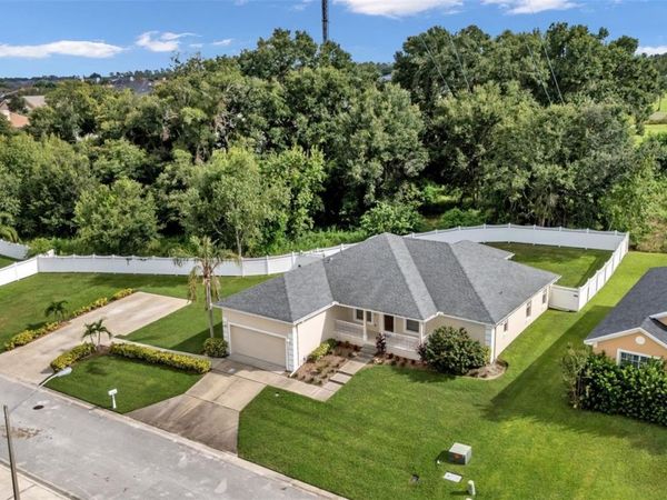 2756 HIGHLANDS CREEK DRIVE, LAKELAND, FL 33813