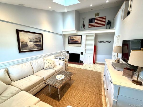 231 Dune Road, Unit 905, Westhampton Beach, NY 11978