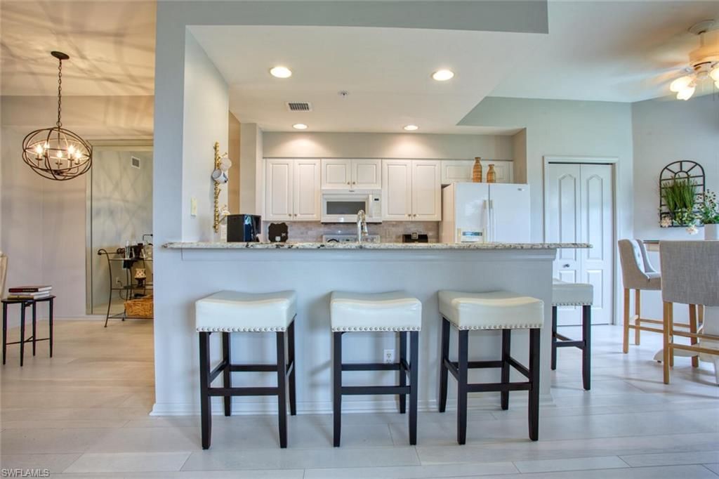 8066 Queen Palm Ln, Unit 537, Fort Myers, FL 33966 Photo