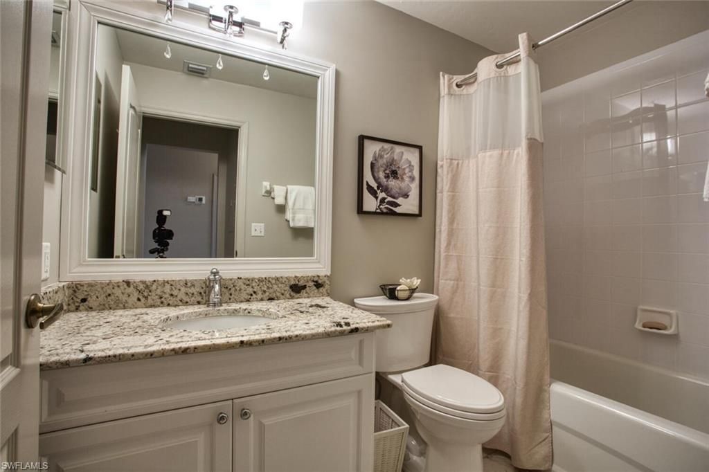 8066 Queen Palm Ln, Unit 537, Fort Myers, FL 33966 Photo