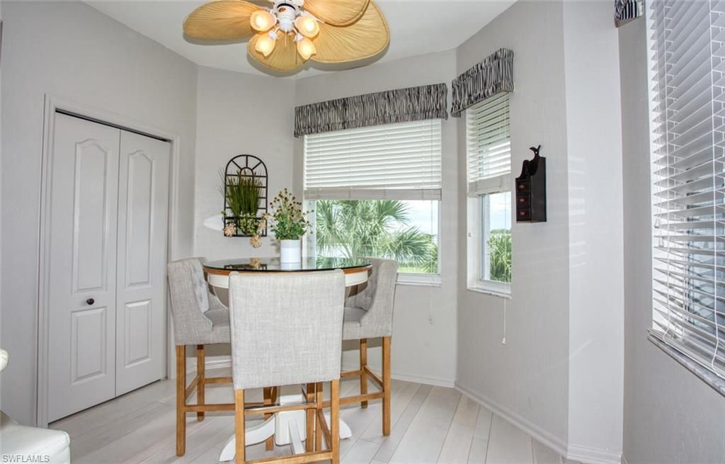 8066 Queen Palm Ln, Unit 537, Fort Myers, FL 33966 Photo