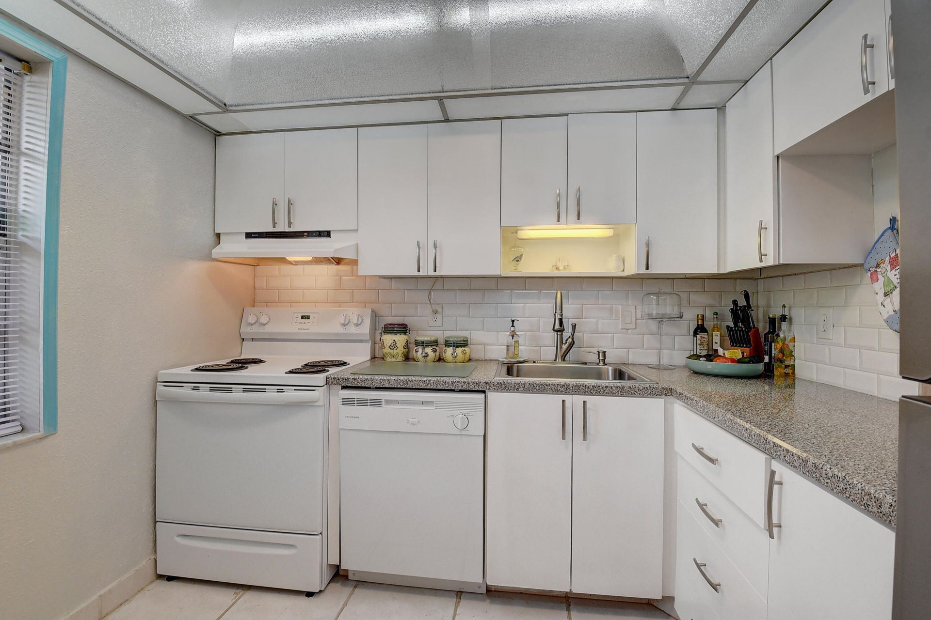 5 Abbey Lane, Unit 108, Delray Beach, FL 33446 Photo
