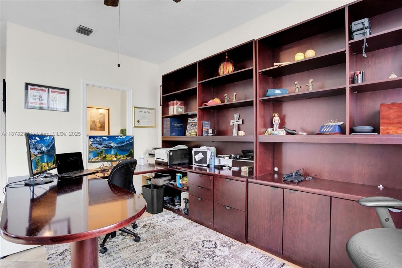 1242 Peregrine Way, Weston, FL 33327 Photo