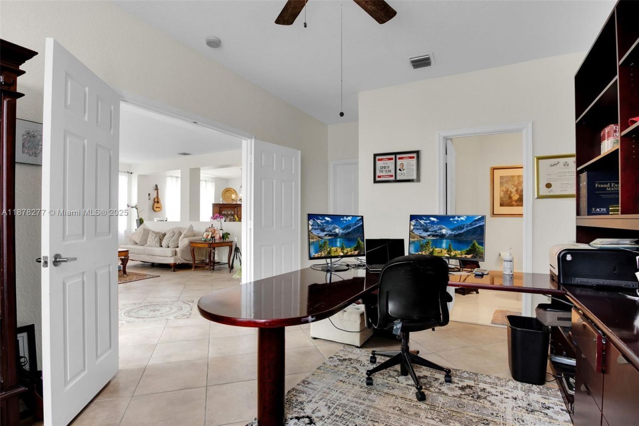 1242 Peregrine Way, Weston, FL 33327 Photo