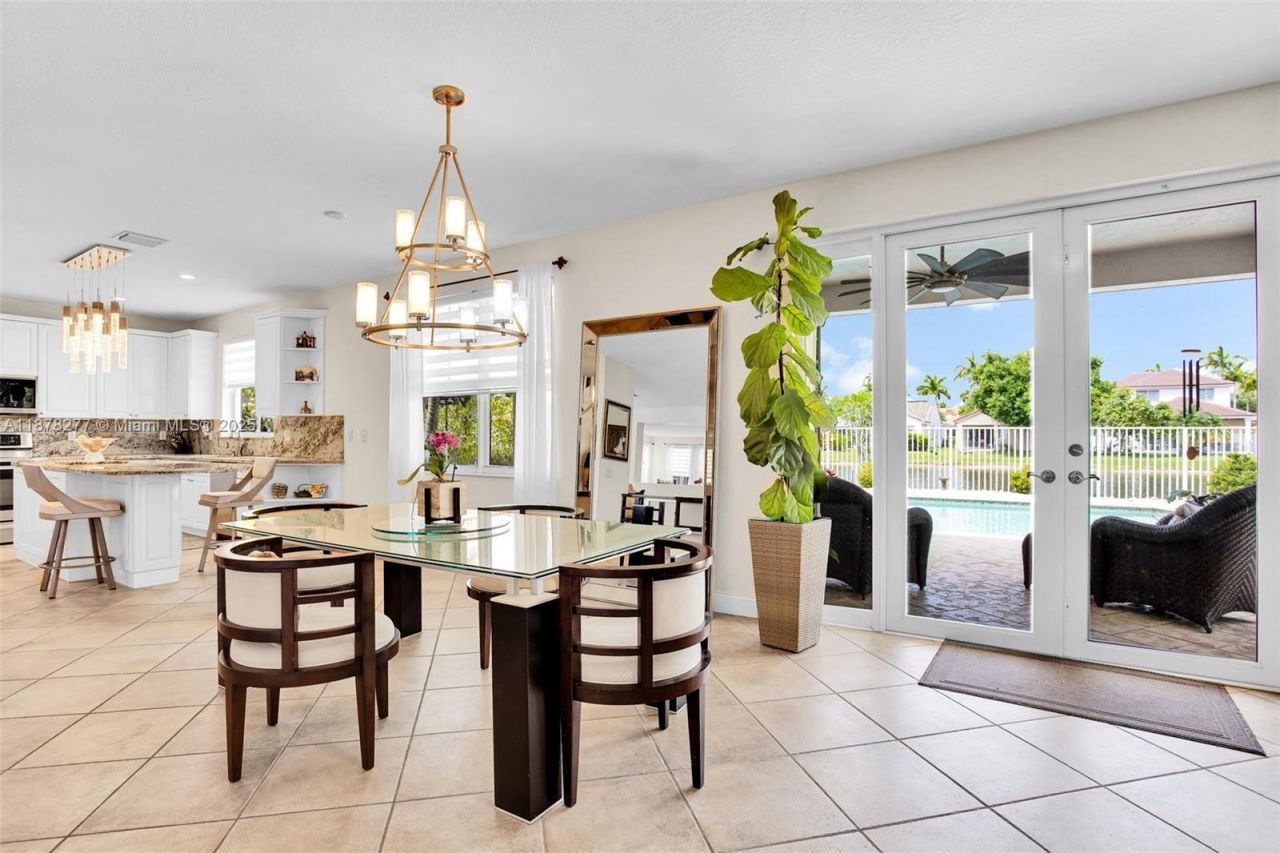 1242 Peregrine Way, Weston, FL 33327 Photo