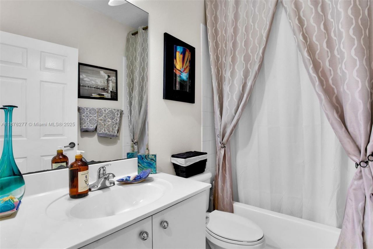 1242 Peregrine Way, Weston, FL 33327 Photo