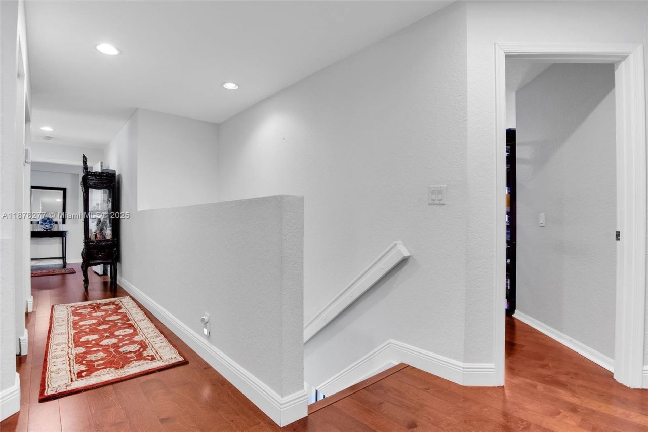 1242 Peregrine Way, Weston, FL 33327 Photo