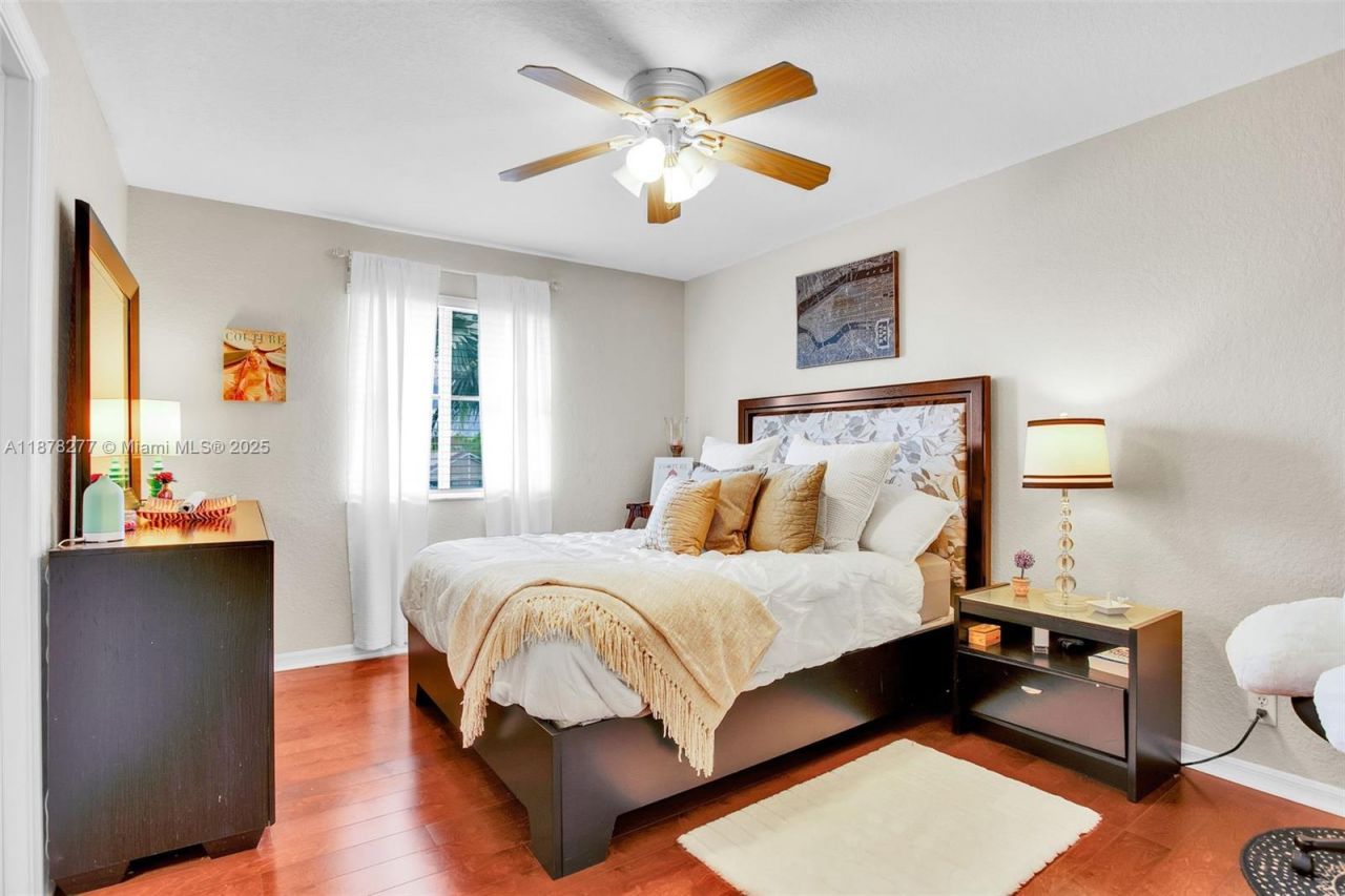 1242 Peregrine Way, Weston, FL 33327 Photo