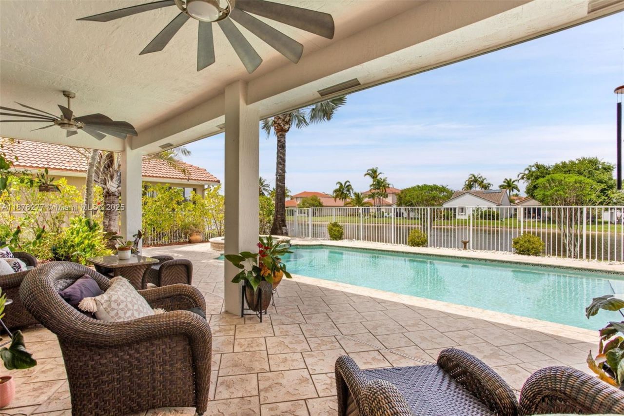 1242 Peregrine Way, Weston, FL 33327 Photo