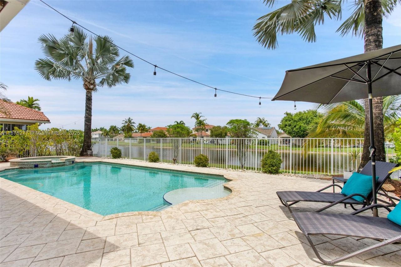 1242 Peregrine Way, Weston, FL 33327 Photo