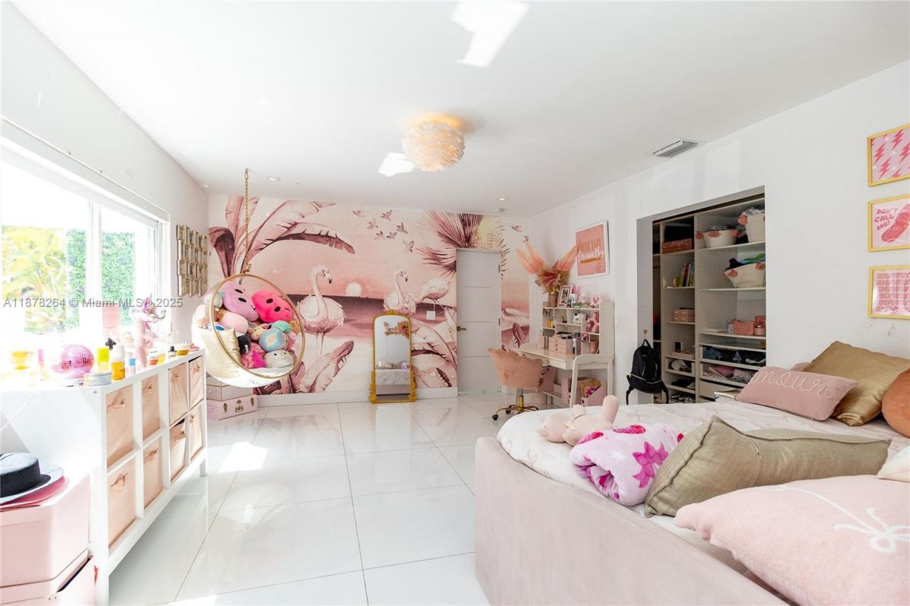 1215 N Biscayne Point Rd, Miami Beach, FL 33141 Photo