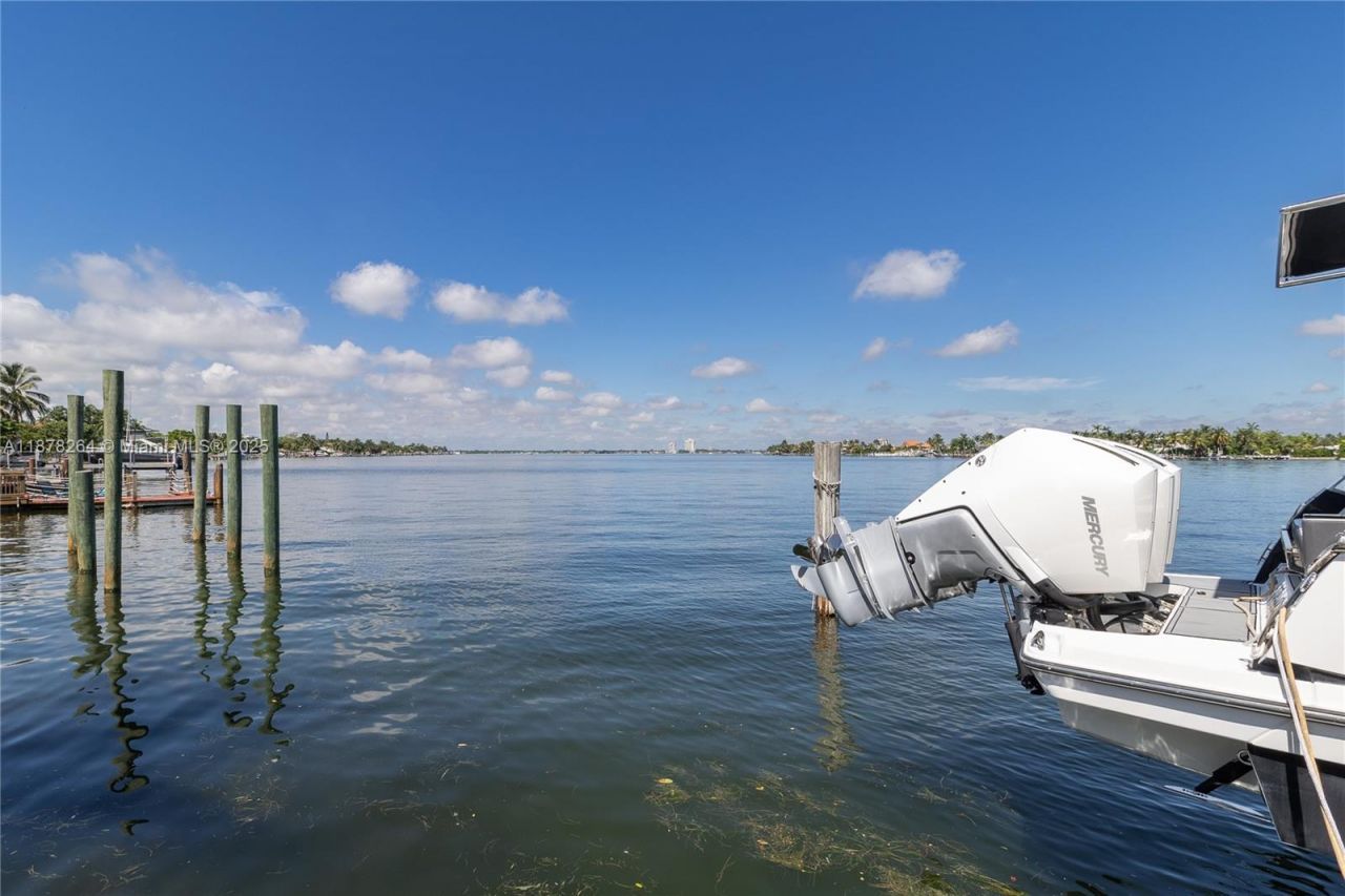 1215 N Biscayne Point Rd, Miami Beach, FL 33141 Photo