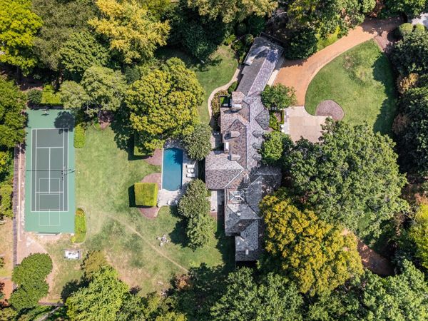 3800 Woodlawn Dr, Nashville, TN 37215